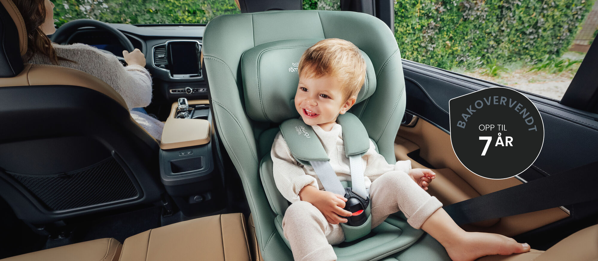 REIS BAKOVERVENDT MOT EN SIKKER FREMTID